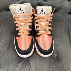 Nike High-Top Sneakers in Black and Peach